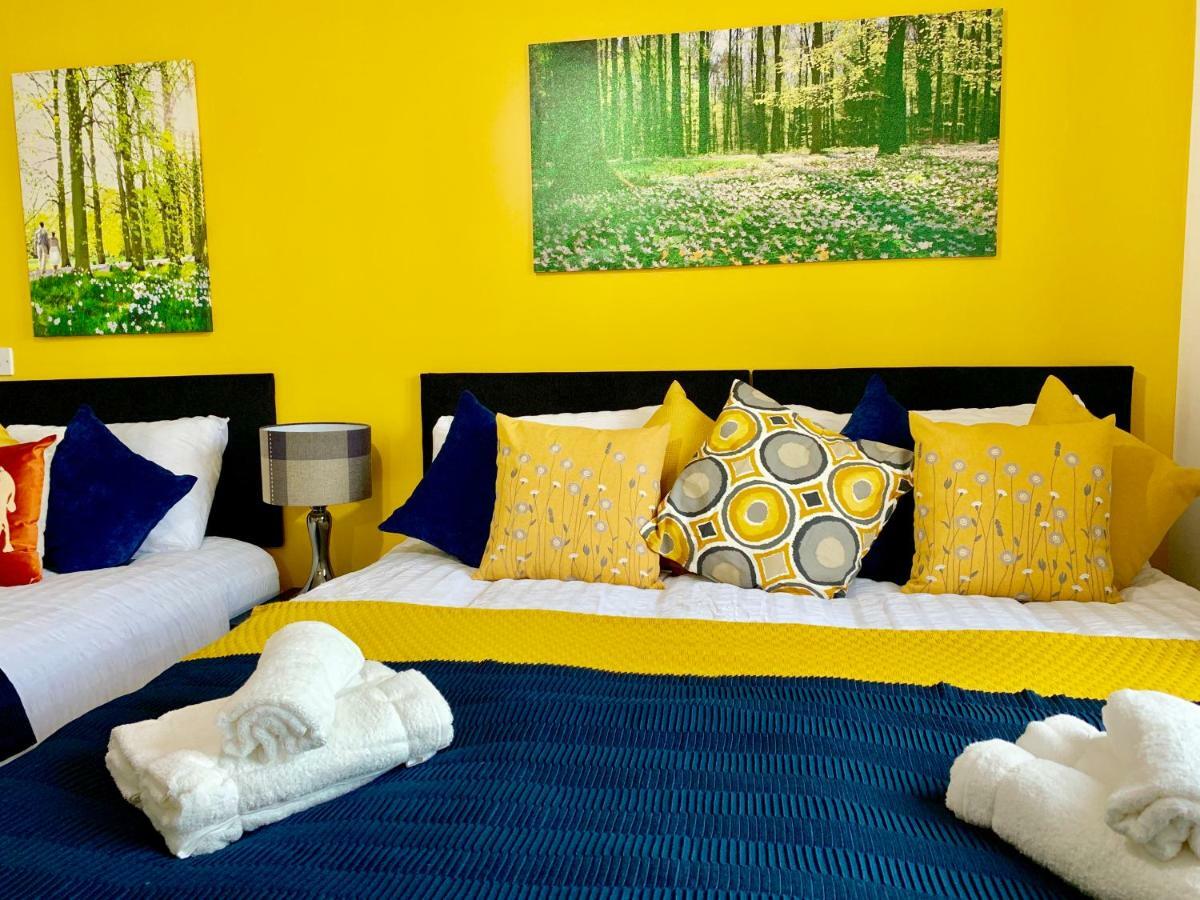 2 Bedrooms Modern Apartment, Lounge, Full Kitchen, Balcony, 5 Minutes Stratford Station لندن المظهر الخارجي الصورة